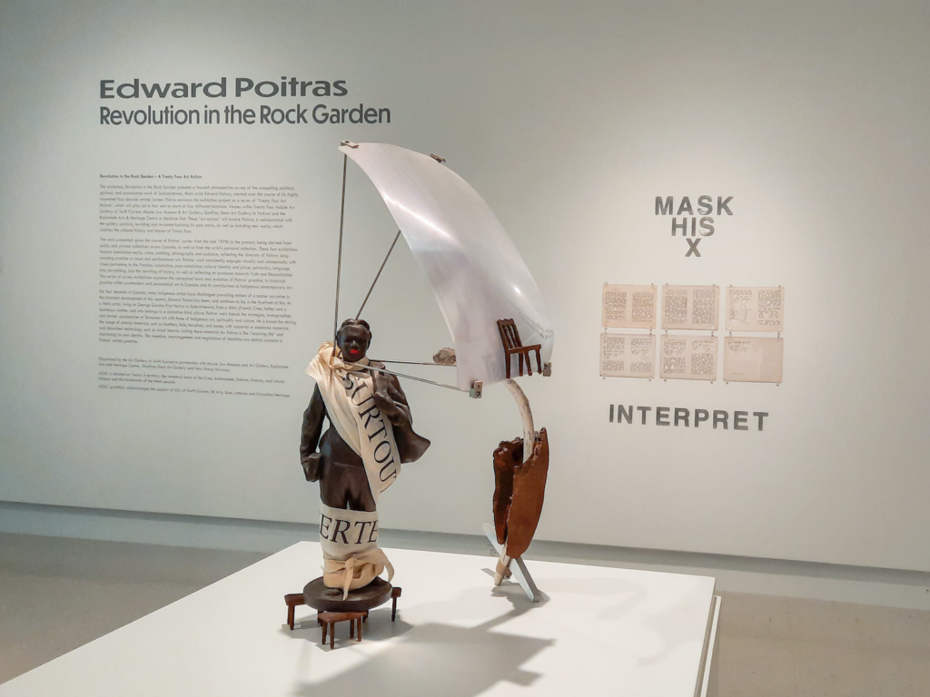 Lenin. Bone, steel, wood, plexiglass. 1998. 41 x 33 x 30 cm. Private Collection